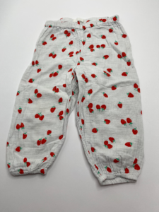 Leichte Baumwollhose mit Erdbeer-Print