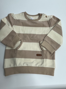 Gestreifter Pullover