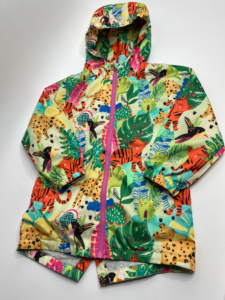 Übergangsjacke mit buntem Dschungelmotiv