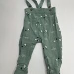 Latzhose mit Koala-Motiv mit Füßen