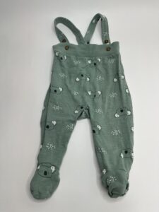 Latzhose mit Koala-Motiv mit Füßen